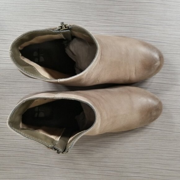BP. Trolley Ankle Bootie, Tan Leather, Womens Size 7.5 M - Picture 10 of 12